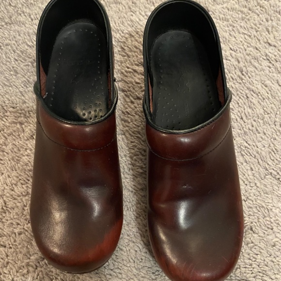 Dansko Clogs for sale - Picture 2 of 3
